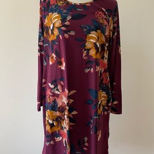 Burgundy floral t dress with pockets